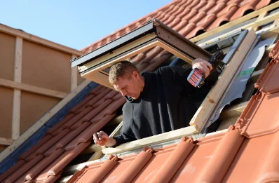Pose de fenêtres de toit Velux à Berthelming